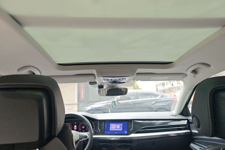 Used Volkswagen Passat 2022 330TSI Luxury Edition Headliner