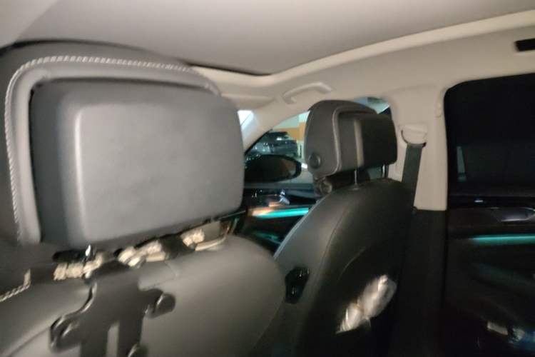 Used Volkswagen Passat 2022 330TSI Starry Luxury Edition Headliner