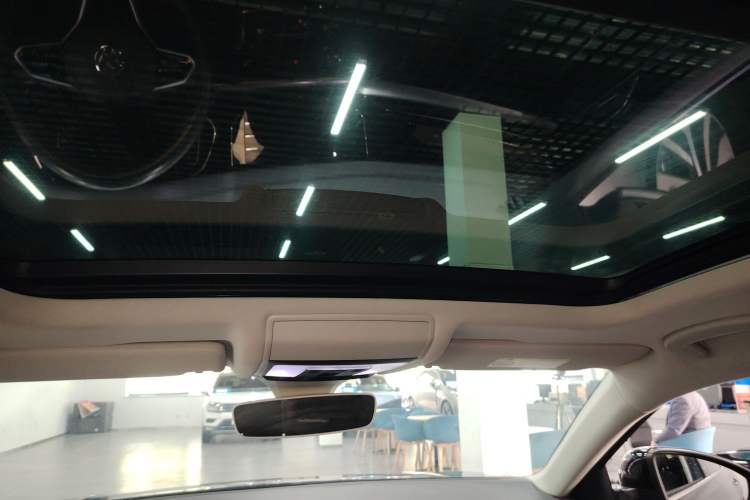 Used Volkswagen Passat 2022 330TSI Luxury Edition Headliner