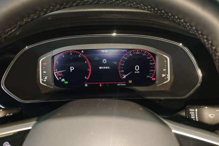 Used Volkswagen Passat 2022 330TSI Starry Luxury Edition – Exclusive Special Edition Instrument Cluster