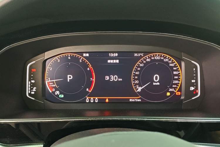 Used Volkswagen Passat 2022 330TSI Starry Luxury Edition – Exclusive Special Edition Instrument Cluster