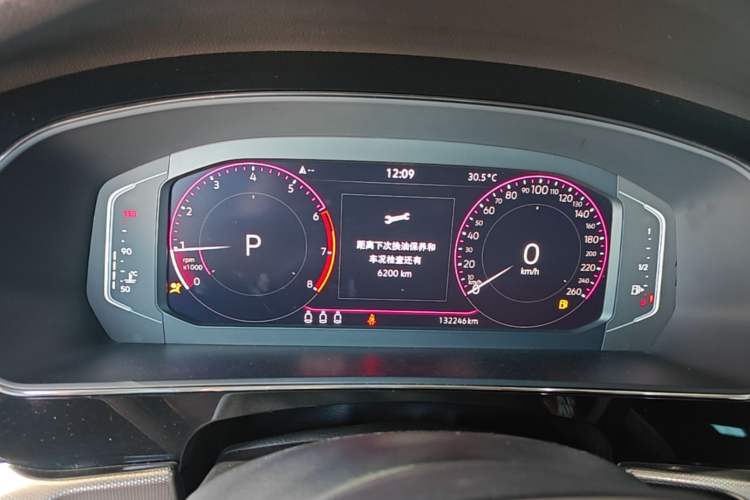 Used Volkswagen Passat 2022 330TSI Luxury Edition Instrument Cluster