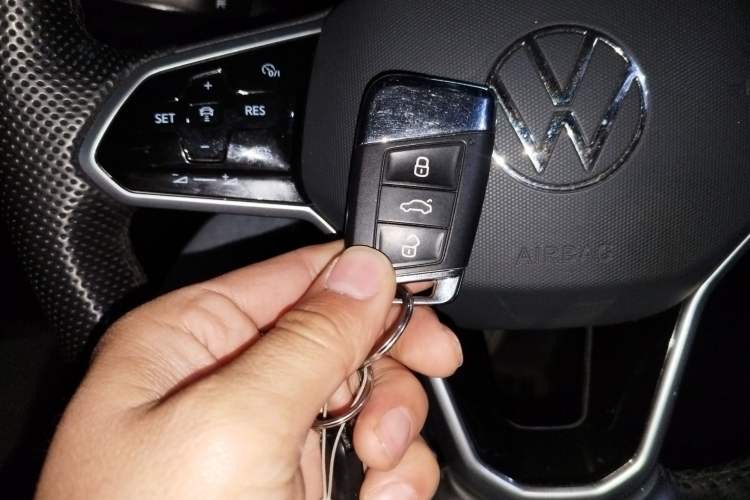 Used Volkswagen Passat 2022 330TSI Luxury Edition Interior 1