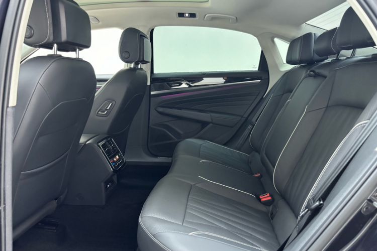 Used Volkswagen Passat 2022 330TSI Starry Luxury Edition Interior 1