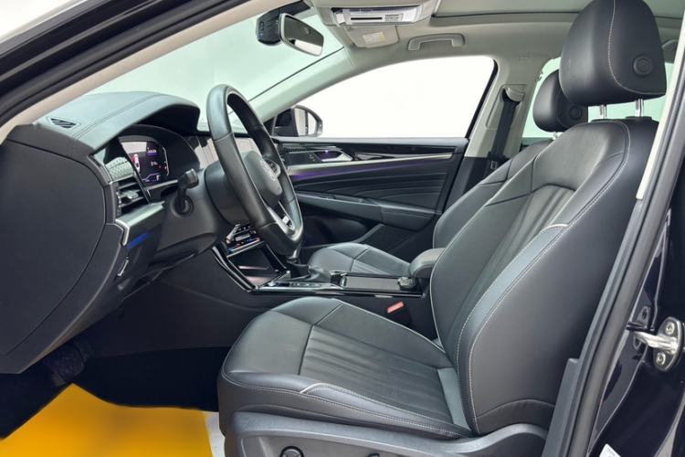 Used Volkswagen Passat 2022 330TSI Starry Elite Edition Interior 1