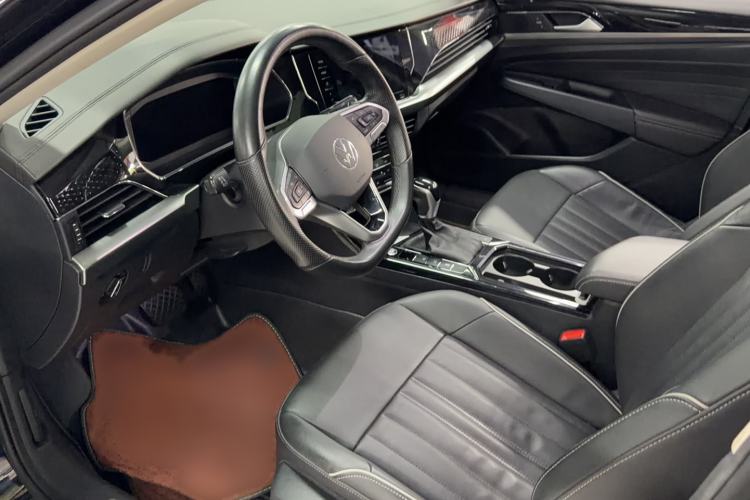 Used Volkswagen Passat 2022 330TSI Elite Edition Interior 1