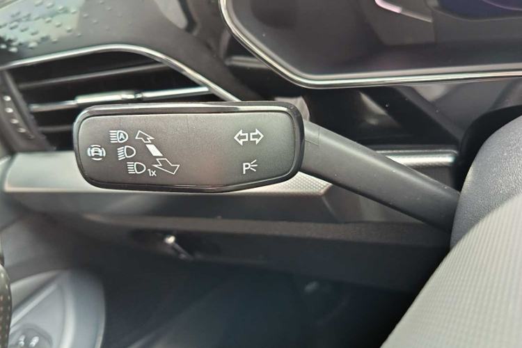Used Volkswagen Passat 2022 330TSI Starry Luxury Edition Interior 10