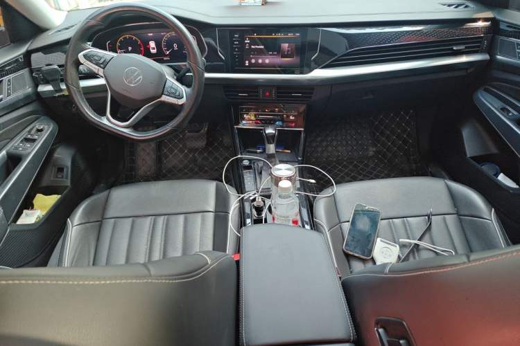 Used Volkswagen Passat 2022 330TSI Starry Elite Edition Interior 2