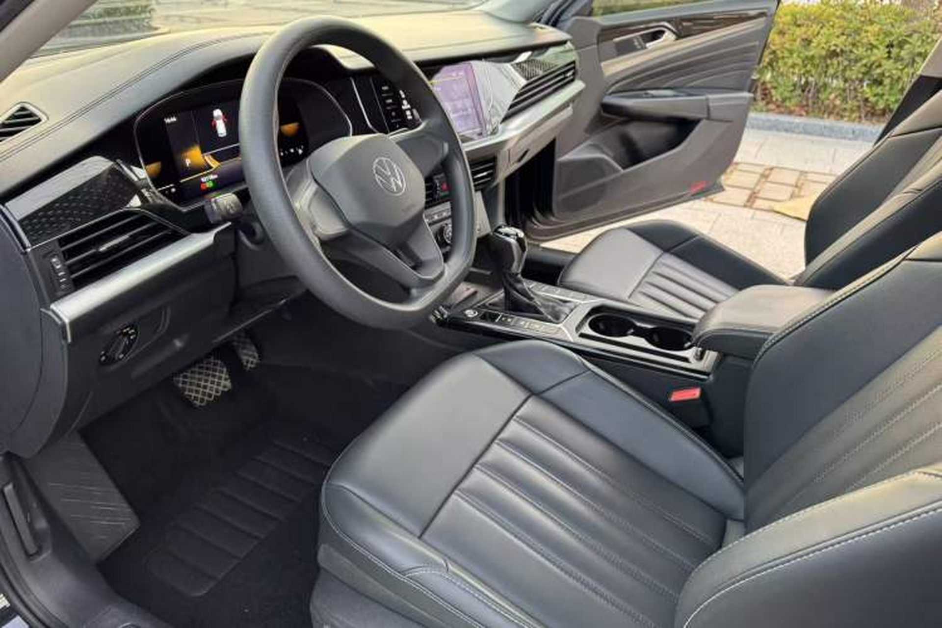 Used Volkswagen Passat 2022 280TSI Business Edition Interior 2