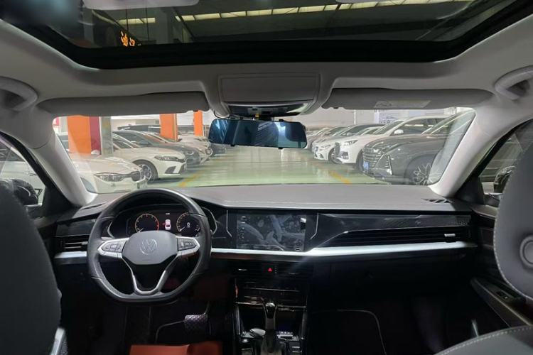 Used Volkswagen Passat 2022 330TSI Elite Edition Interior 2