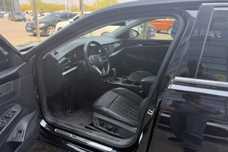 Used Volkswagen Passat 2022 330TSI Starry Elite Edition Interior 2