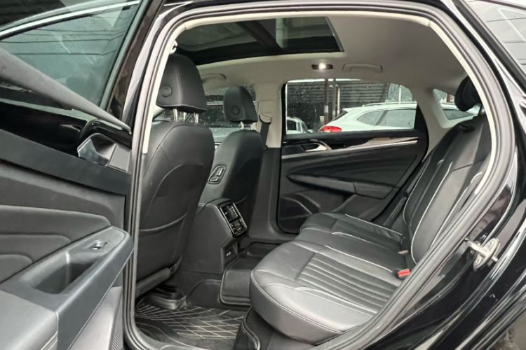 Used Volkswagen Passat 2022 330TSI Elite Edition Interior 3