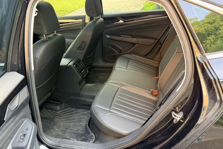 Used Volkswagen Passat 2022 330TSI Starry Elite Edition Interior 3