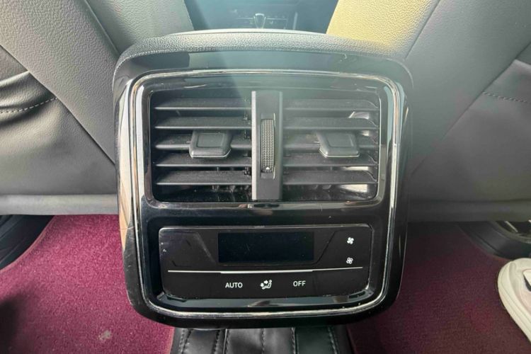 Used Volkswagen Passat 2022 330TSI Elite Edition Interior 3