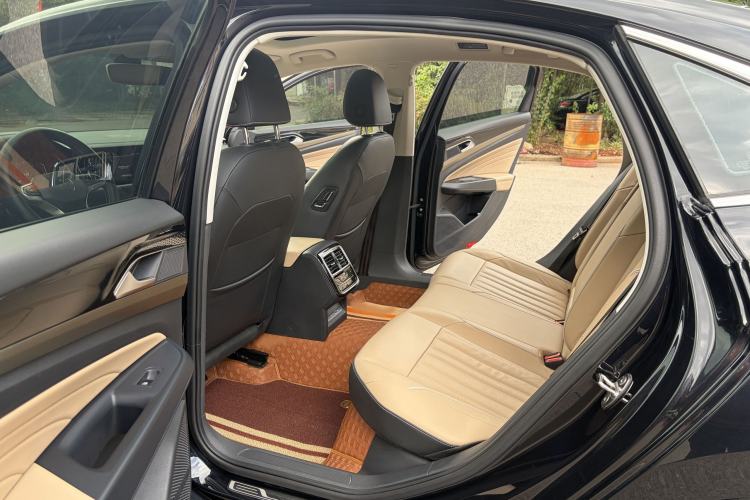 Used Volkswagen Passat 2022 330TSI Starry Elite Edition Interior 3