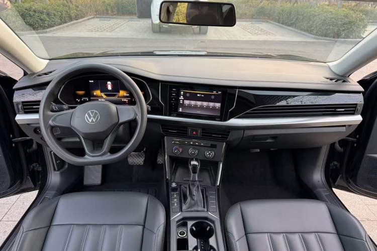 Used Volkswagen Passat 2022 280TSI Business Edition Interior 3