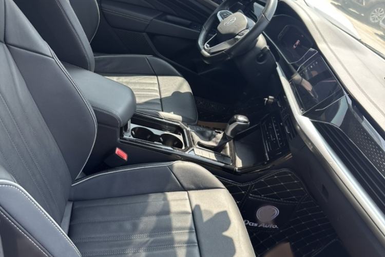 Used Volkswagen Passat 2022 330TSI Starry Elite Edition Interior 3