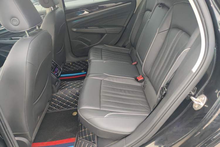 Used Volkswagen Passat 2022 330TSI Starry Elite Edition Interior 4