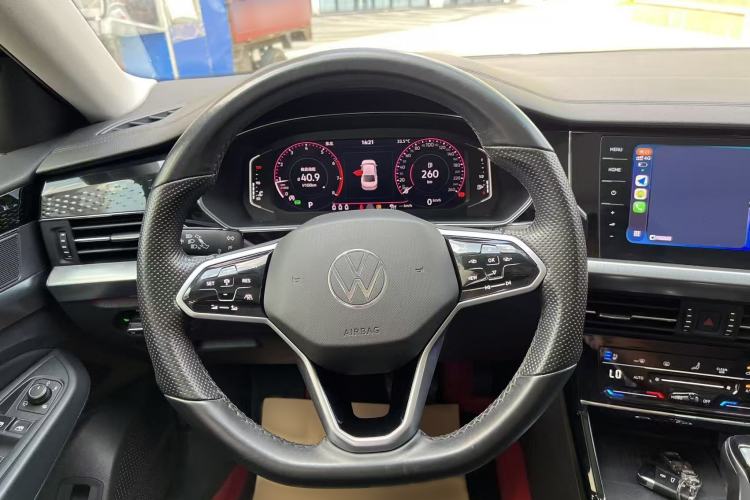 Used Volkswagen Passat 2022 330TSI Starry Luxury Edition Interior 4