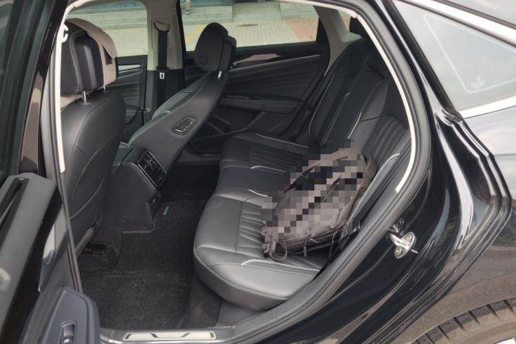 Used Volkswagen Passat 2022 330TSI Luxury Edition Interior 4