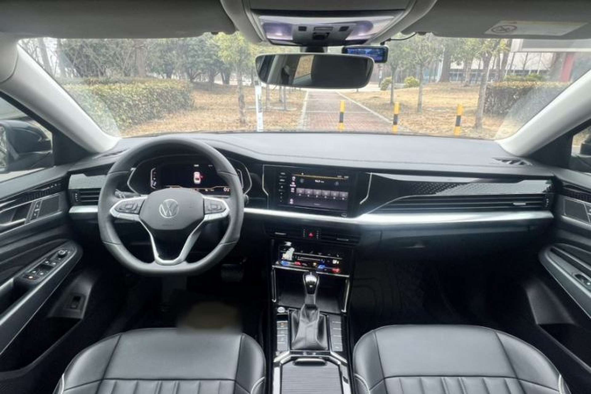 Used Volkswagen Passat 2022 330TSI Elite Edition Interior 5