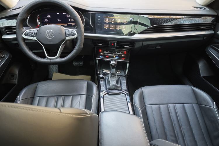 Used Volkswagen Passat 2022 330TSI Elite Edition Interior 5