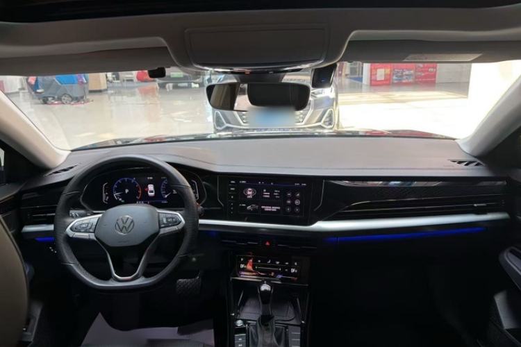 Used Volkswagen Passat 2022 330TSI Starry Luxury Edition Interior 5