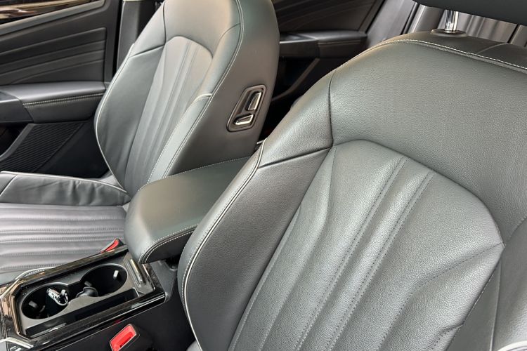 Used Volkswagen Passat 2022 280TSI Elite Edition Interior 6
