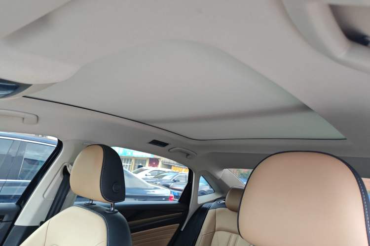 Used Volkswagen Passat 2022 330TSI Starry Elite Edition Interior 6