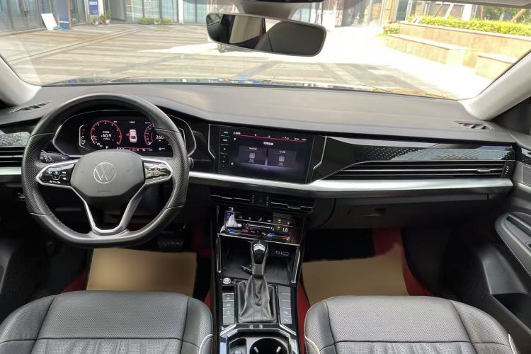 Used Volkswagen Passat 2022 330TSI Starry Luxury Edition Interior 6
