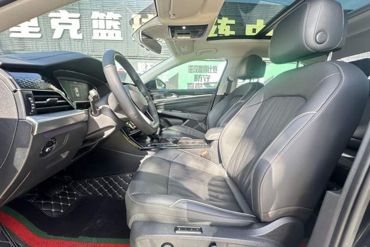 Used Volkswagen Passat 2022 330TSI Starry Luxury Edition Interior 7