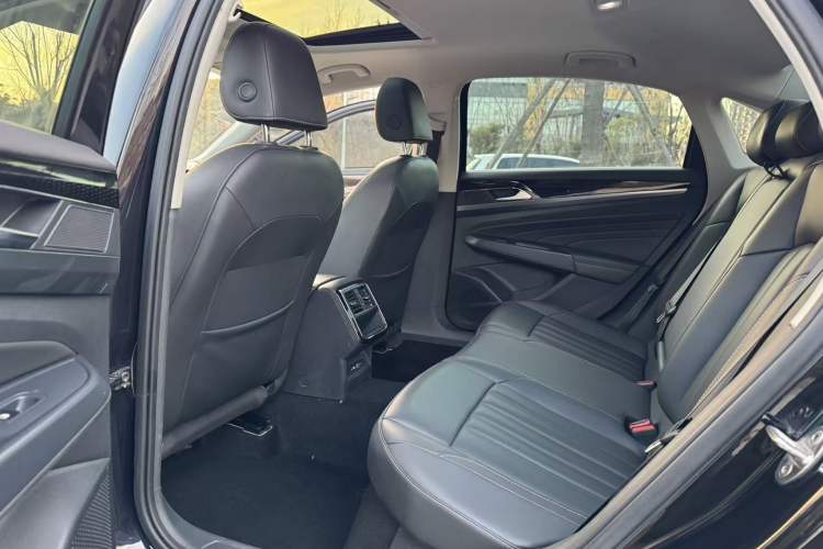 Used Volkswagen Passat 2022 280TSI Business Edition Interior 7