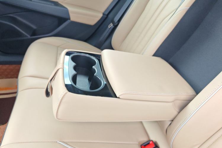 Used Volkswagen Passat 2022 330TSI Starry Elite Edition Interior 8