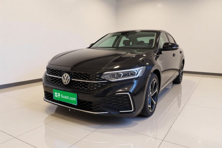 Używany Volkswagen Passat 2022 330TSI Starry Luxury Edition Guazi used car, China used car export, Used car for sale, Used cars, Cheapest cars for sale