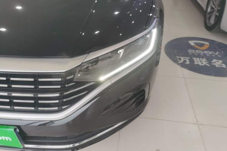 Used Volkswagen Passat 2022 330TSI Elite Edition Left Front Headlight