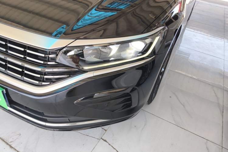 Used Volkswagen Passat 2022 330TSI Elite Edition Custom Version Left Front Headlight