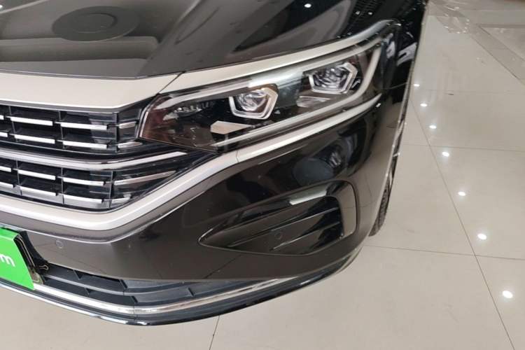 Used Volkswagen Passat 2022 330TSI Luxury Edition Left Front Headlight