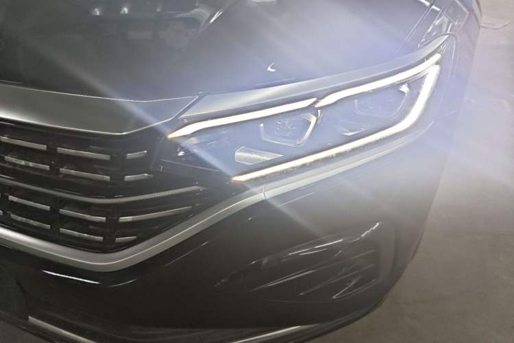 Used Volkswagen Passat 2022 330TSI Luxury Edition Left Front Headlight