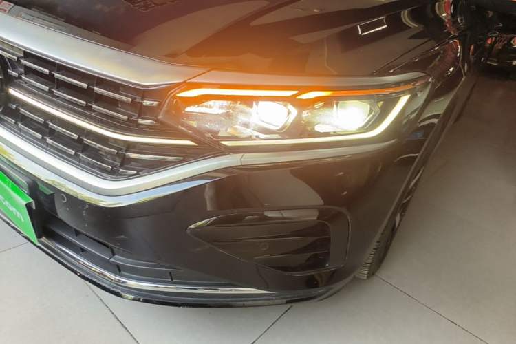 Used Volkswagen Passat 2022 330TSI Luxury Edition Left Front Headlight