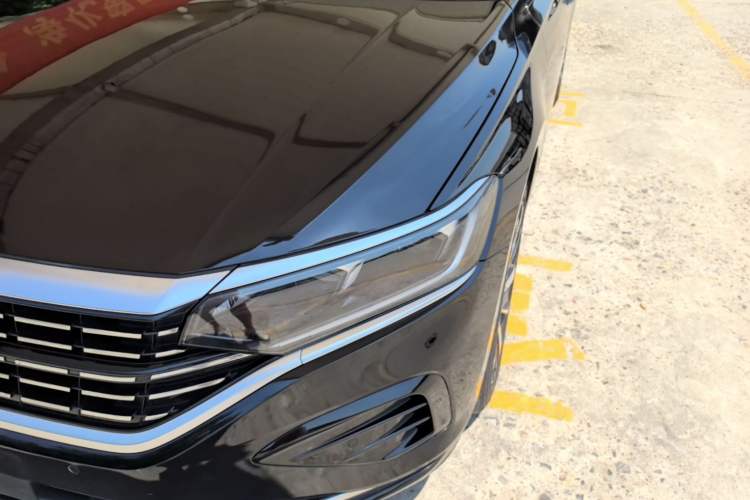Used Volkswagen Passat 2022 330TSI Elite Edition Left Front Headlight