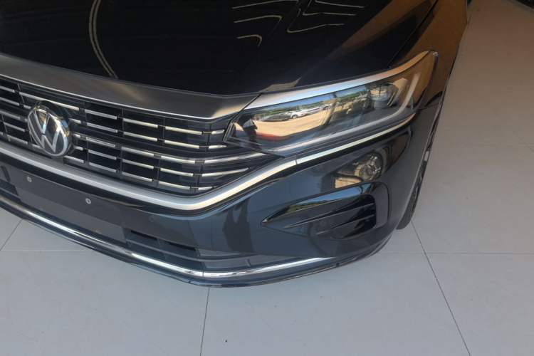 Used Volkswagen Passat 2022 330TSI Elite Edition Left Front Headlight