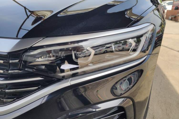Used Volkswagen Passat 2022 330TSI Luxury Edition Left Front Headlight