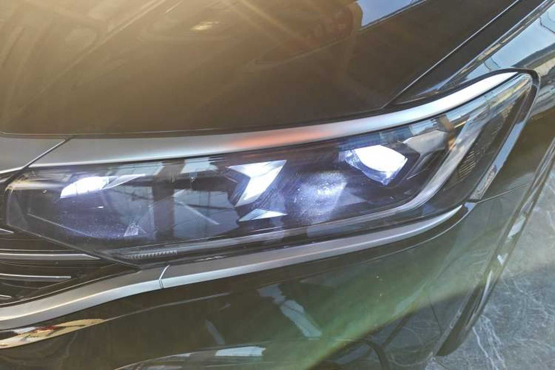 Used Volkswagen Passat 2022 330TSI Elite Edition Left Front Headlight