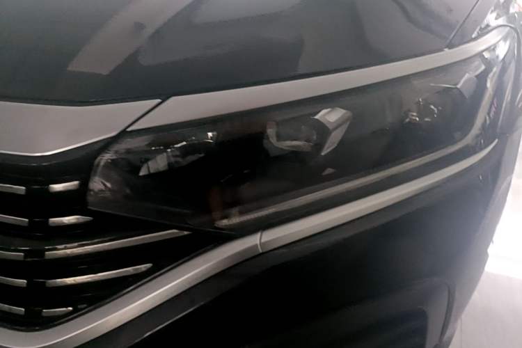 Used Volkswagen Passat 2022 280TSI Business Edition Left Front Headlight