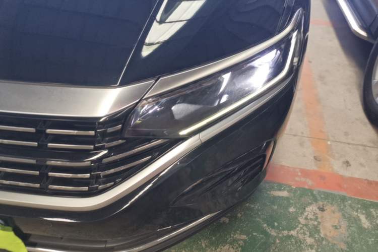 Used Volkswagen Passat 2022 330TSI Elite Edition Left Front Headlight