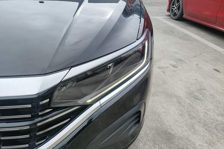 Used Volkswagen Passat 2022 280TSI Business Edition Left Front Headlight