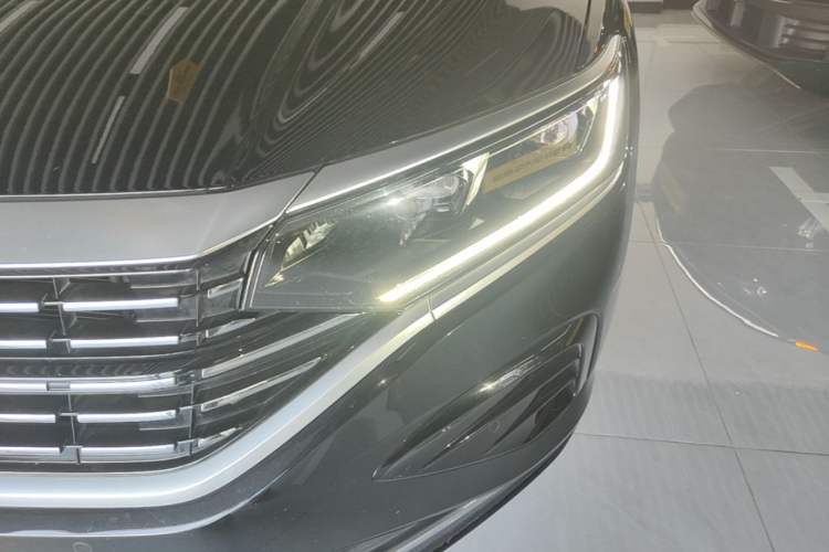 Used Volkswagen Passat 2022 330TSI Elite Edition Left Front Headlight