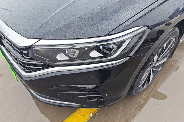 Used Volkswagen Passat 2022 330TSI Luxury Edition Left Front Headlight