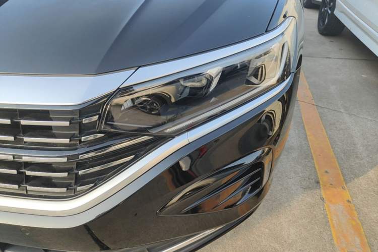 Used Volkswagen Passat 2022 330TSI Luxury Edition Left Front Headlight