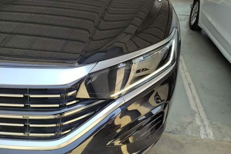 Used Volkswagen Passat 2022 330TSI Elite Edition Left Front Headlight